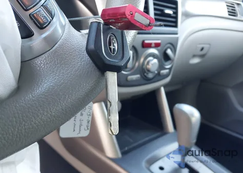 2013 Subaru Forester 2.5X Premium z USA, uszkodzony, nr VIN JF2SHACC8DH411152